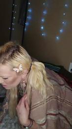 Kloie webcam model stream image