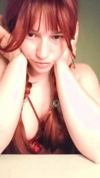 SoftRubyRed webcam cam4 model stream image