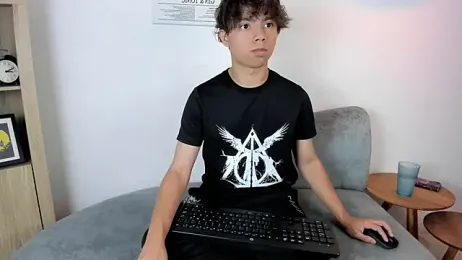 Honeymoon_sariel webcam stripchat model stream image