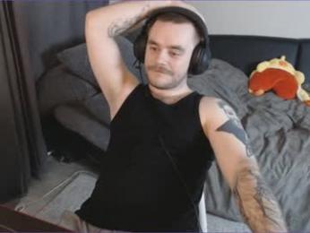 hugo__brad webcam model stream image