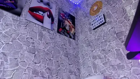 Karla-Ebony webcam model stream image