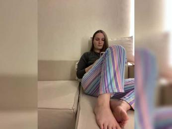 Annafirepussy webcam bongacams model stream image