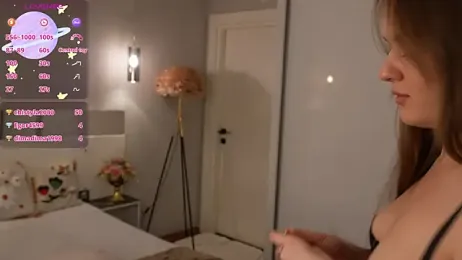 lunaaauraaaa webcam stripchat model stream image
