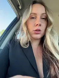 Mona_Plus webcam stripchat model stream image