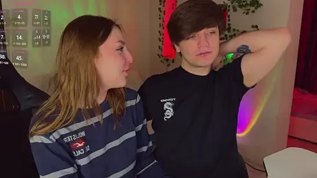 RobertAndLinela webcam model stream image