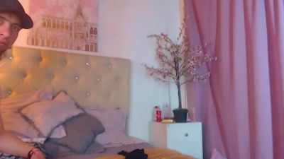 rommen_n_zoe webcam model stream image