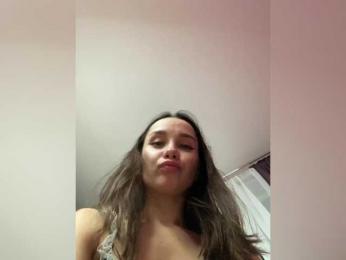 Queen-of-squirt webcam bongacams model stream image