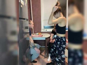 Queen-of-squirt webcam bongacams model stream image