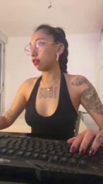 cristalzitaok1 webcam model stream image