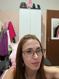 Irresistible24 webcam model stream image