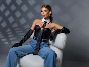Melanie webcam livejasmin model stream image