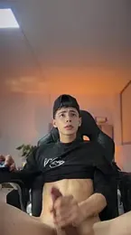 Sebastian_Reed webcam stripchat model stream image