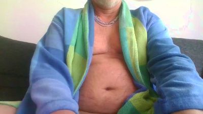 Marc33000 webcam model stream image