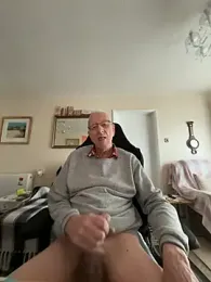 cutaboverest webcam model stream image