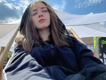 DelorisAhaus webcam model stream image