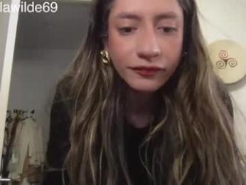 lolita_wilde390 webcam model stream image