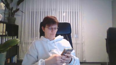 oOSUSIOo webcam cam4 model stream image