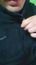 polli_play webcam model stream image