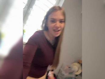 -Tiki-Riki- webcam bongacams model stream image