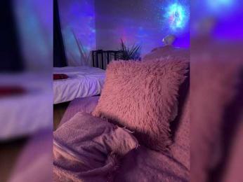 Sugarbaby33 webcam model stream image