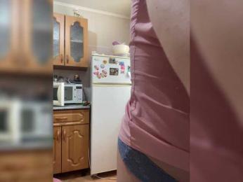 MayLily webcam model stream image