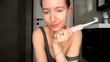 solar_bella webcam model stream image