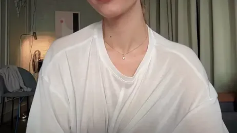 solar_bella webcam model stream image