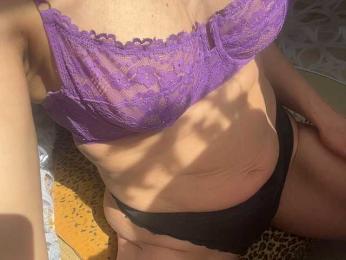 Sex-mia webcam bongacams model stream image