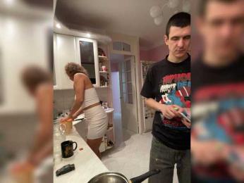 Easy-Li webcam bongacams model stream image