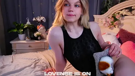 EdlinAlliston webcam model stream image