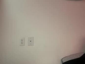 aviellaa webcam chaturbate model stream image