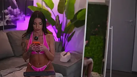 RaquelleVon webcam model stream image