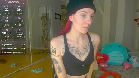 YourFavCanadianMILF webcam model stream image