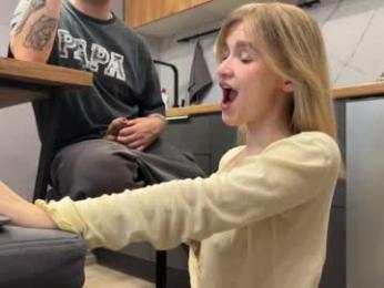 adele_nick2202 webcam model stream image