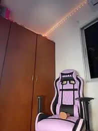 Shara_dreams webcam model stream image