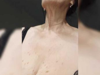 Lana-11 webcam model stream image