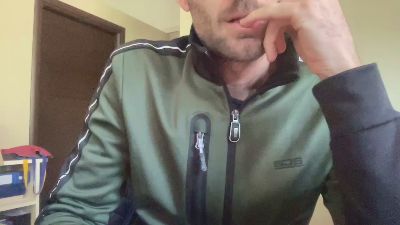 Redthommy webcam model stream image