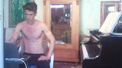 PianoTobe webcam cam4 model stream image