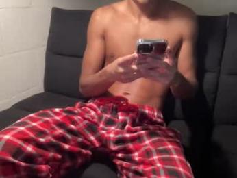 brokehungcollegeguy webcam model stream image