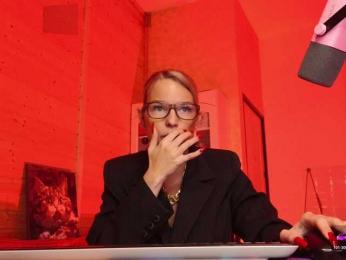 Findom_Lady_Shine webcam model stream image