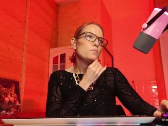 Findom_Lady_Shine webcam model stream image