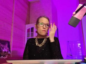 Findom_Lady_Shine webcam model stream image