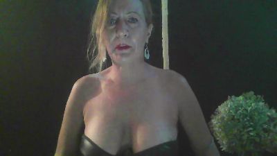 Traucka webcam cam4 model stream image