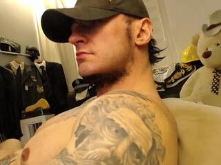 Bret Ballard webcam flirt4free model stream image