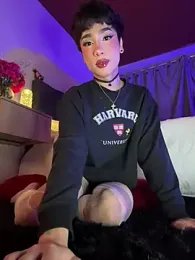 sue___0 webcam model stream image