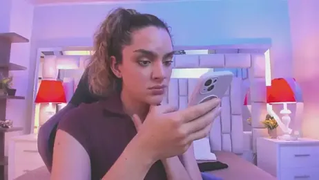 mariiahneedles webcam stripchat model stream image