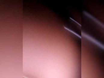 DiVona webcam bongacams model stream image