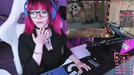 Yumi_Youkai webcam stripchat model stream image