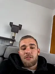 Benjamiinlt webcam stripchat model stream image