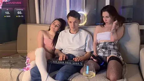 Three_Some_Dream webcam stripchat model stream image